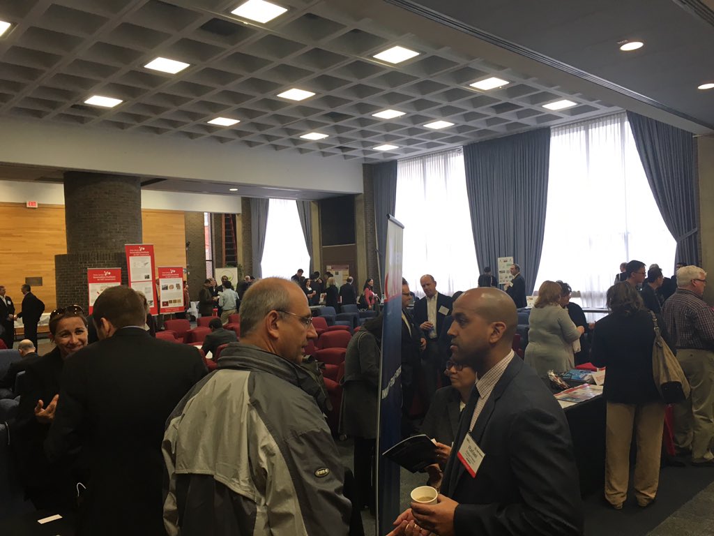 WeAreTechUnited's tweet photo. Exhibitor time! #TechDay2015 https://t.co/J6jPS4b30l