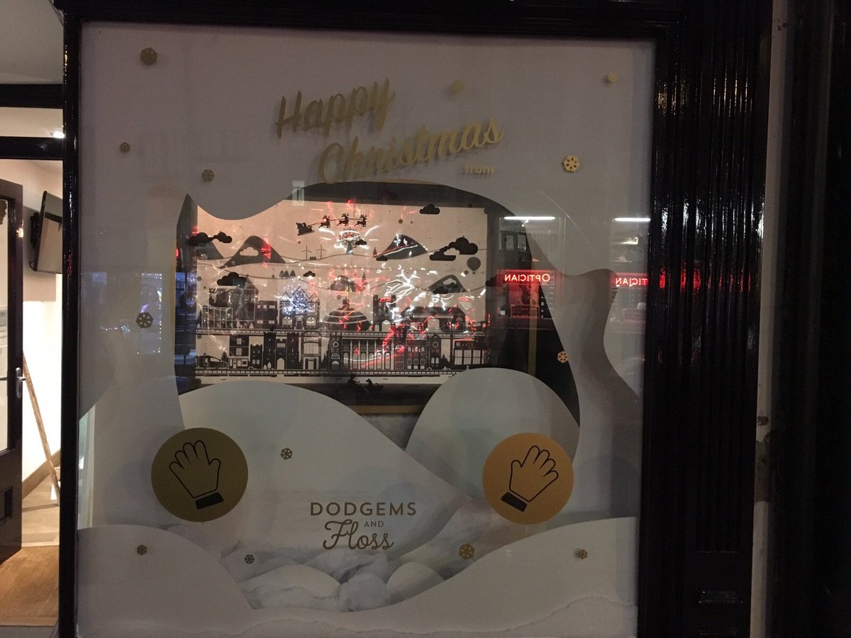 runclips's tweet image. #canterburychristmas
Lovely display from our friends at @dodgemsandfloss