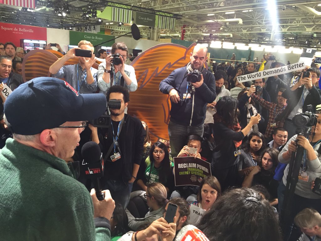 Davidxvx's tweet image. "We know that #exxonlied. We know that because Exxon lied, people died." - @billmckibben