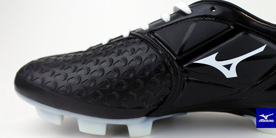 MizunoFootball's tweet photo. Our new #WaveIgnitus 4 enhances top-spin kicking to allow you to do the impossible. https://t.co/6G9GdcFCAB https://t.co/EWfRUC7eSE