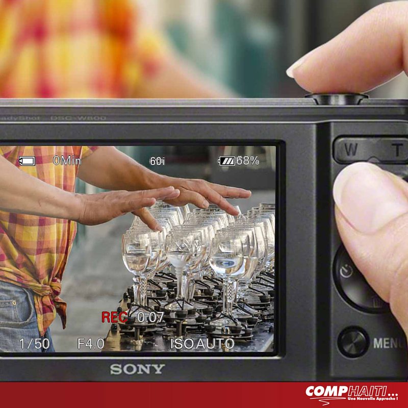 GroupeCompHaiti's tweet image. Captez la #MagiedeNoël avec la Sony W800 de 20,1 mégapixels, maintenant à  $160 +TCA #ComPromo #CompHaiti