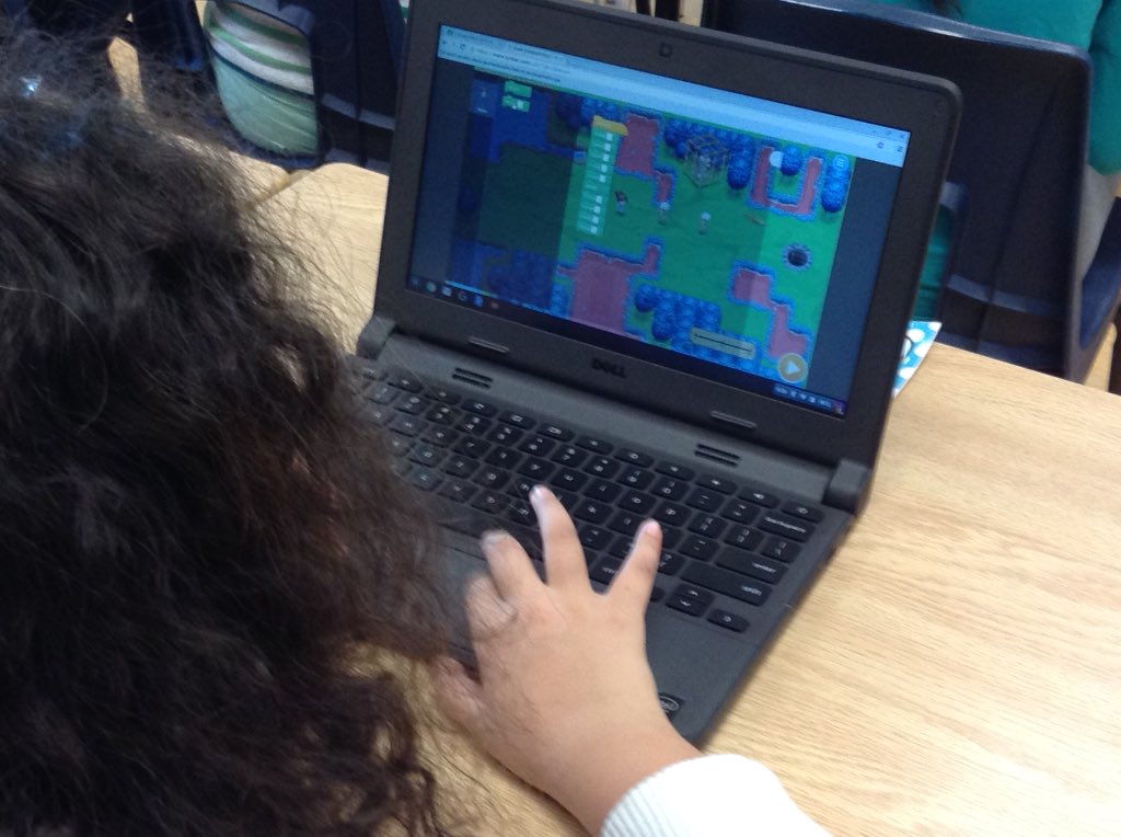 Taube6class's tweet image. #HourOfCode happening in our class today  #codecommander @redmapleps1 @MrsTaube @tynker