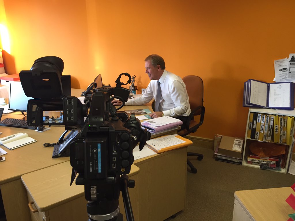 DirectManor's tweet image. Smile for the camera #filming