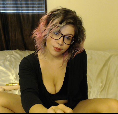 NoraNextdoor's tweet photo. I'm #LIVEonStreammate...Where are you? @TeamPervcb @Lover_of_Legs @cammodellisting @hottychix @camwhor @CamPromoXXX https://t.co/F583IUuMhU