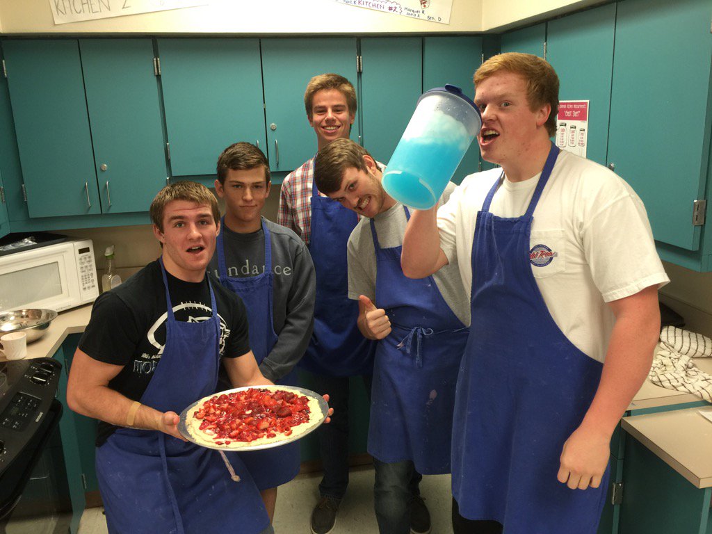 mrsstag's tweet image. And then there's these guys....