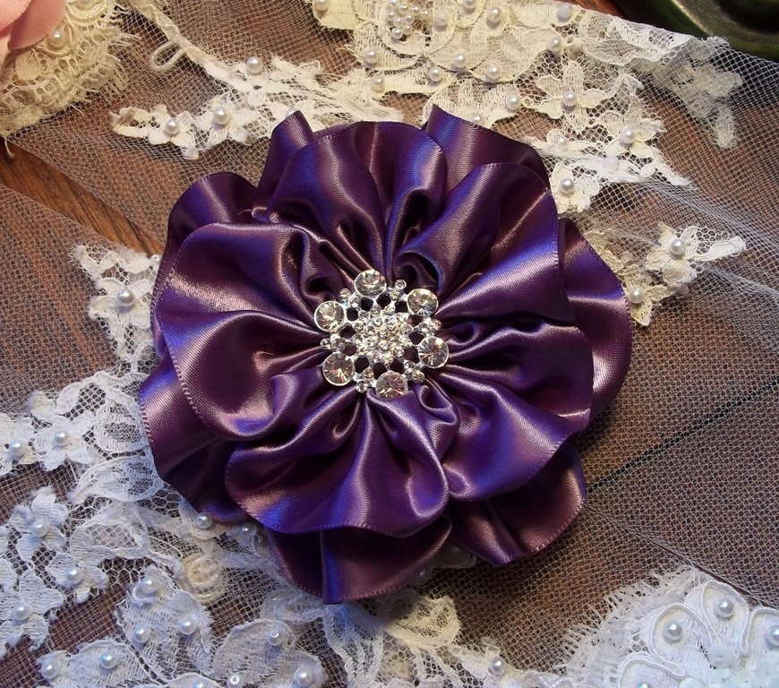 allaheartdesire's tweet image. Amethyst Purple Satin Flower Hair Clip, Bridesmaid, Flower … etsy.me/1nxfTwQ #weddingchatter #HairFlowerClip
