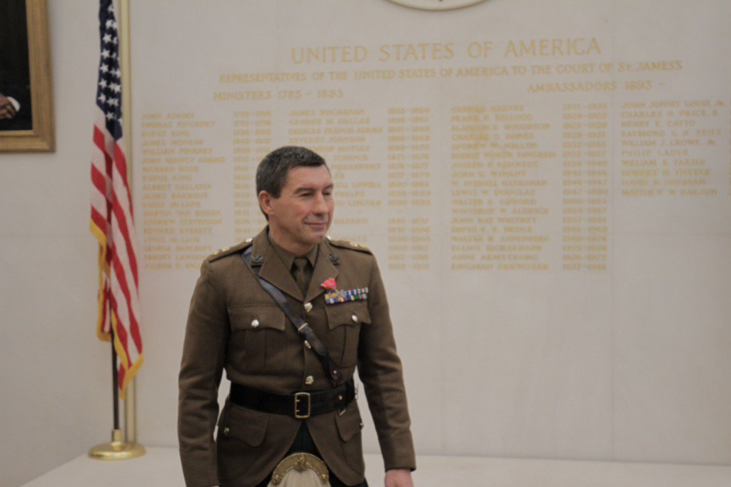 7SCOTS's tweet photo. Bronze Star Medal awarded by Defence Adviser @USDOD to @7SCOTS officer for Meritorious Service @cne_siar @The_SCOTS https://t.co/eeJdIGCvyd