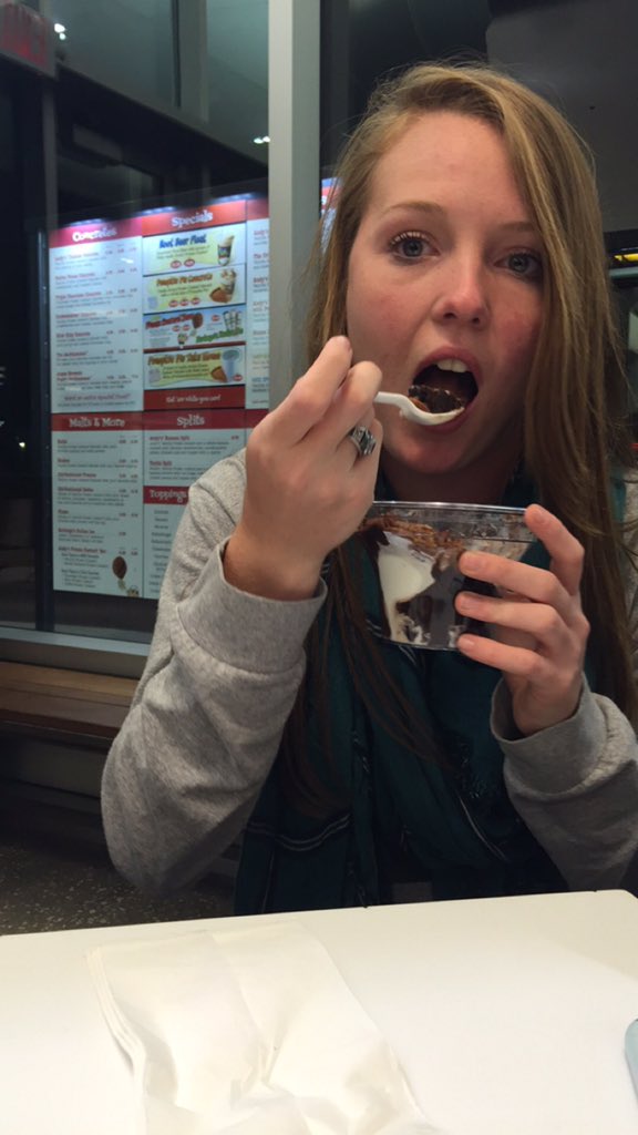 C__Bish's tweet photo. Happy birthday to the one and only @sorrell_em_20 ππ #SuperScrub https://t.co/2saBFBbN8H