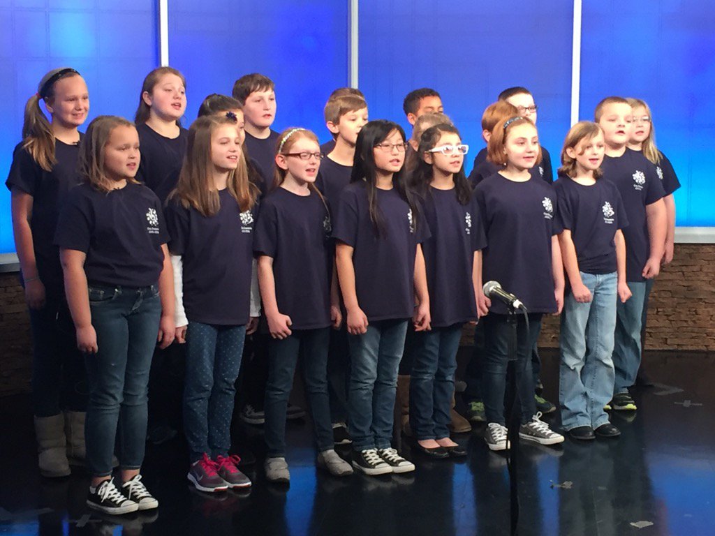corbinallison's tweet photo. What a great day singing at Fox 19! We will be on Christmas morning. #musicexcellence @PrincipalKohls https://t.co/97K2AEecPv