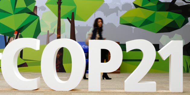 #COP21 negotiators have released a new draft of a global climate deal  ow.ly/VFNNC #NatureAtCOP