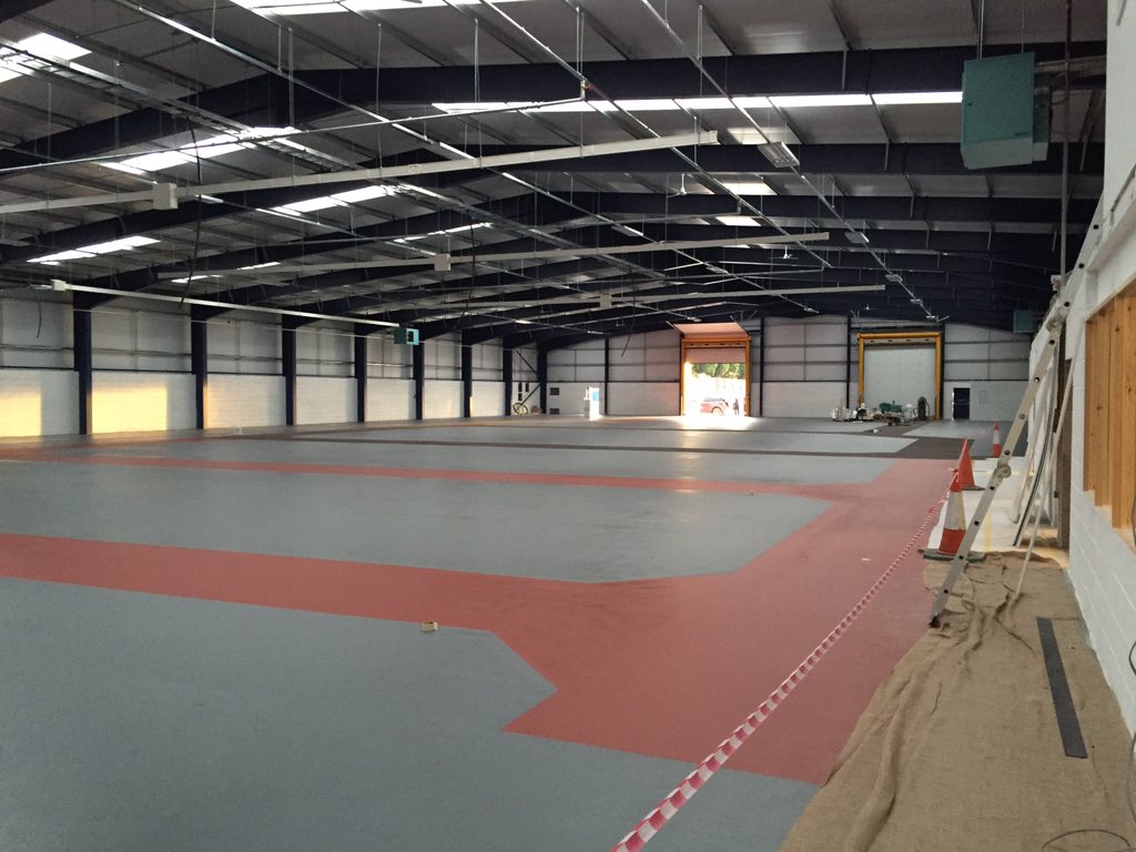 similes79's tweet image. Floor painted ready for the big move for @RSDPress_Ltd @burko81 @calibrebuild #thinkconstructionthinkcalibre