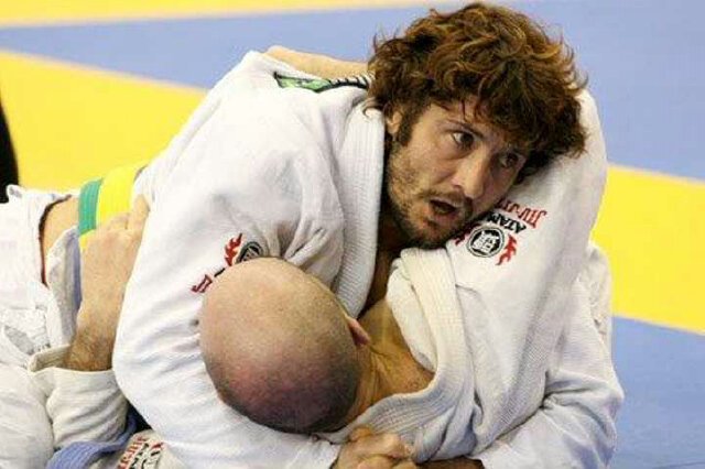 Happy 46th Birthday to Bayern Munich legend Bixente Lizarazu.  