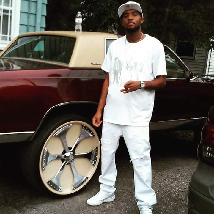 CittyShon's tweet image. Candy root beer on sixes #oxtales #davons how she ride like a bad bish