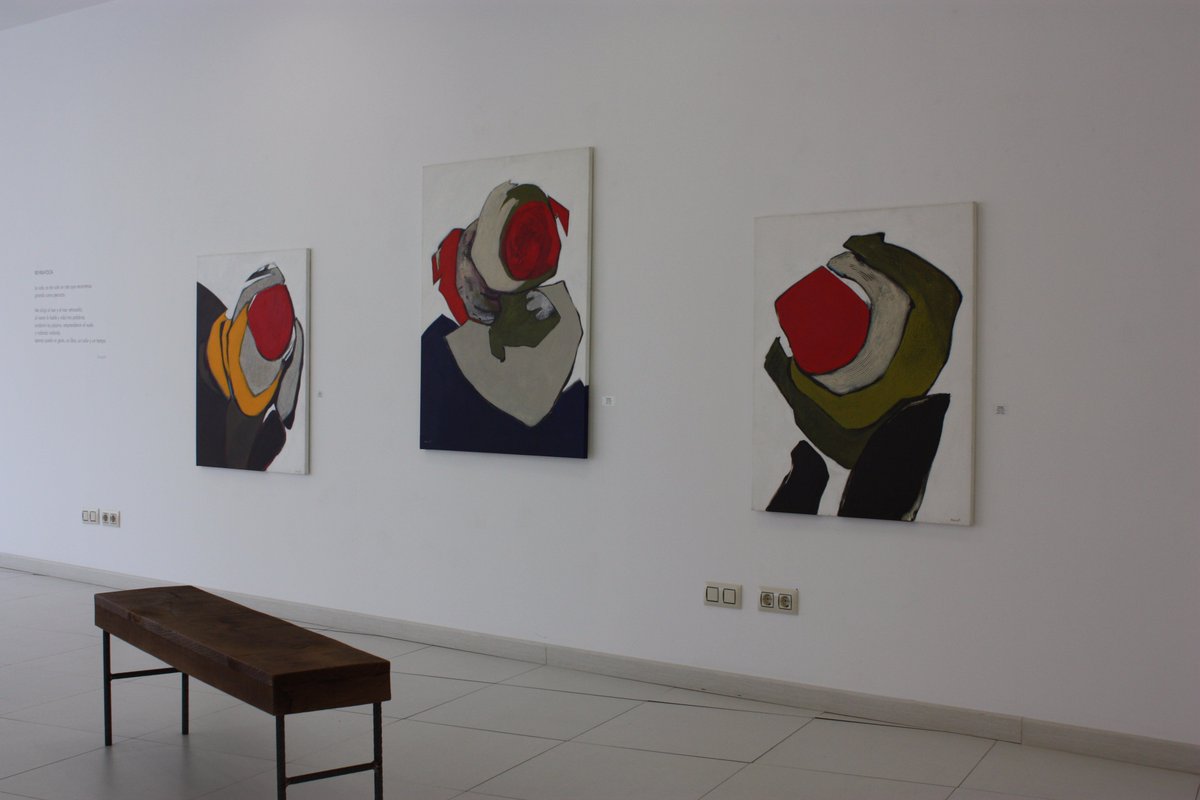 BusStationSpace's tweet photo. Estáis todos invitados a visitar  @BusStationSpace.
Obra en papel, lienzo y libros de artista . Precio para todos https://t.co/FSK8ck6SHF