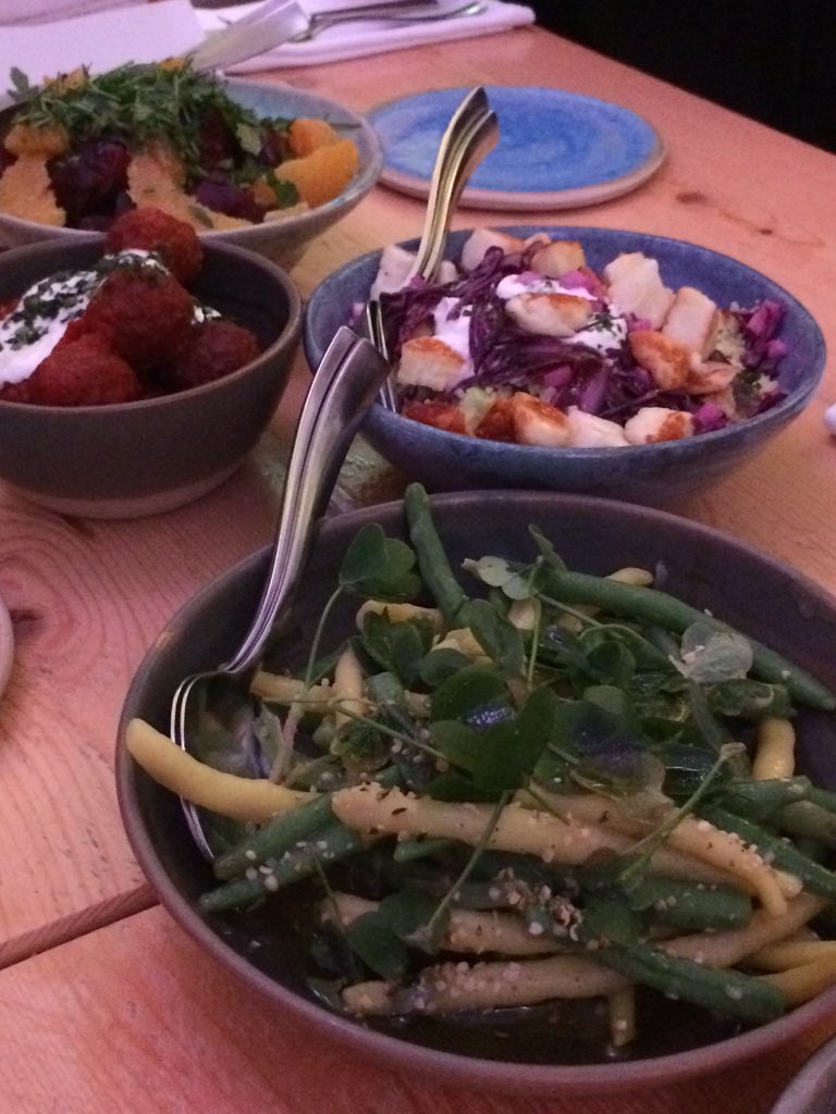 Viasasopreis's tweet photo. Geweldige avond van het @visitcyprus bij #mesenvork!! Geweldig eten en presentaties https://t.co/Yn3vbEcuVY