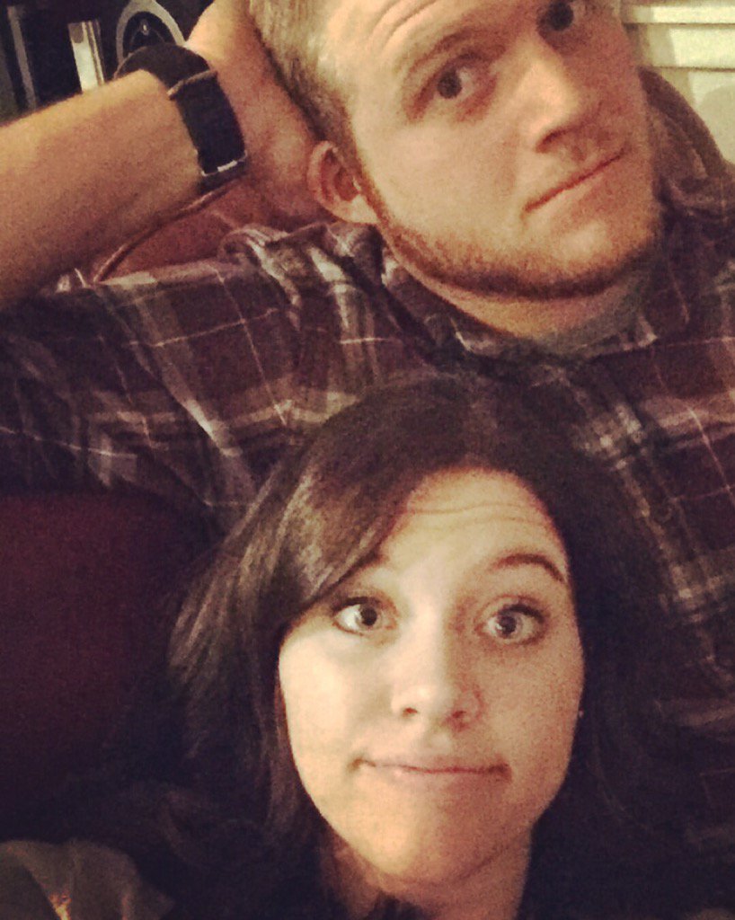 abbie_chap's tweet photo. Im basically him with hair. 💁🏻 @dakotachapman1 https://t.co/5R5Plmynbz