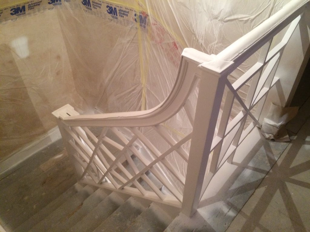 TheSprayMasters's tweet photo. Bespoke staircases always make the day interesting #spraying #skills #spalding https://t.co/y1R9BYtVzx