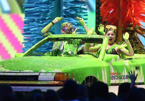 Alright, who wants the Thundermans to do the Slime Carwash again back-to-back????!!!!