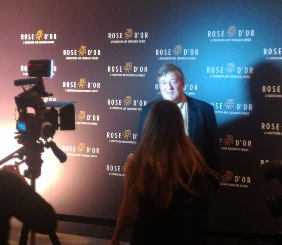 RosedOr's tweet image. .@stephenfry before receiving his Lifetime Achievement Award at the Rose d'Or 2015 #rdo15