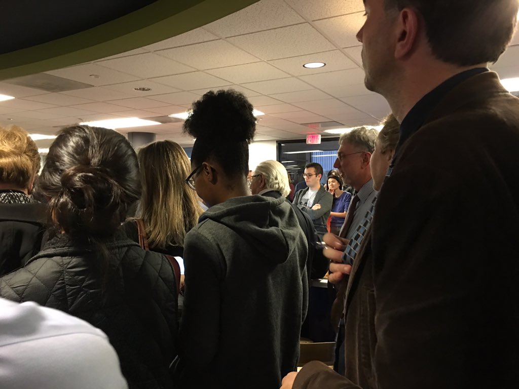 DorisTruong's tweet image. Bernstein with @PostBaron. #postmove