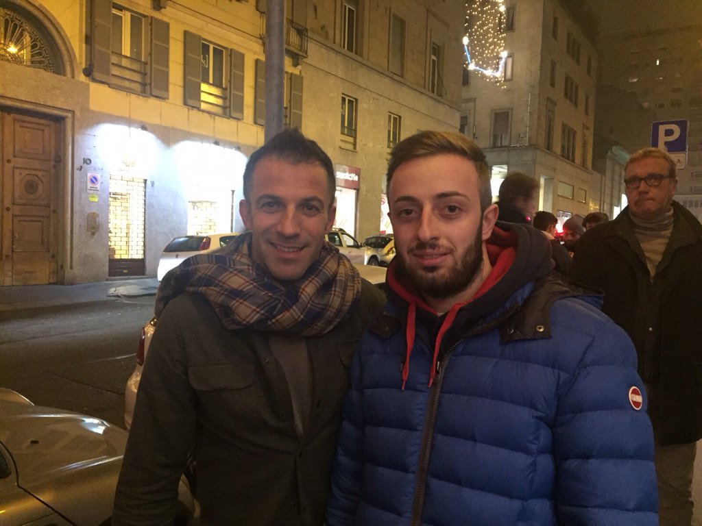 fra_white95's tweet photo. Grazie di tutto ale..Dal primo gol con la reggiana all'ultimo con l'atalanta! #bandierabianconera #adp @delpieroale https://t.co/UI0l6VaeF8