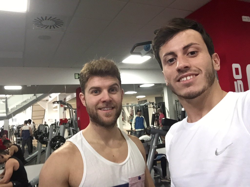 Feliz día! Esta noche Nochebuena pero no sin antes entrenar! 👏💪😉 <a href="/CCAlvaro10/">Alvaro©©</a> #altafit @altafit