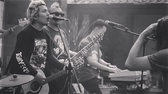 <a href="/lampudunia15/">lampudunia</a> : ift.tt/1TiPU7r | Jangan lupa bahagia!

#lampudunia #acoustic