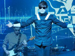 4GamerNews's tweet photo. 「SUPERBEAT XONiC」の楽曲に音ゲーファンが燃えた。日本人アーティストCranky氏も登場したライブイベント「XONiC THE LiVE」レポート https://t.co/IGlrknwcdF https://t.co/BsndWo8EOa