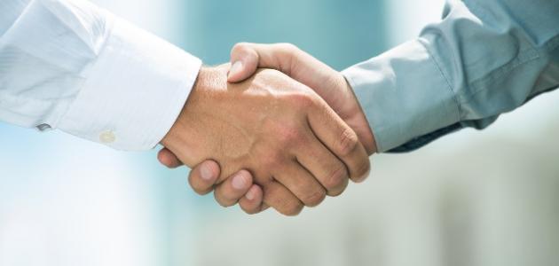 قرأتها وأعجبتني

لا تحاول الانتصار في كل الاختلافات ، فأحيانا كسب القلوب أولى من كسب المواقف