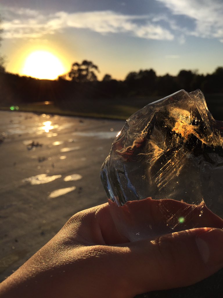 Marker2468's tweet photo. I thought these looked pretty sick #iceblocking https://t.co/ahPPMc3R8z