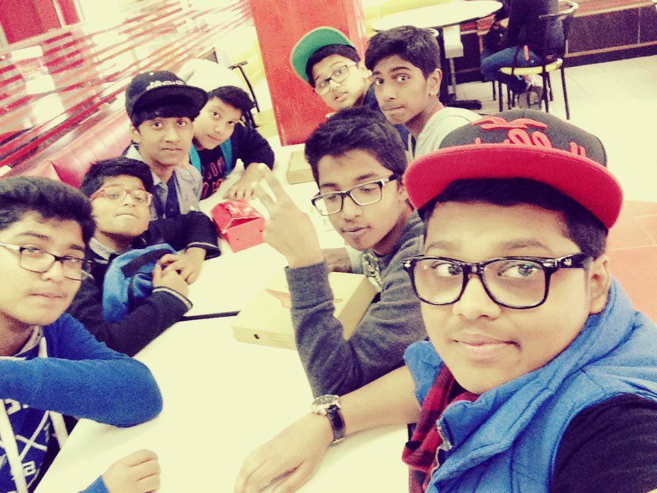 mhlol2001's tweet photo. Had a Gr8 time ^^
#Picnic2k15 https://t.co/9hyzOLzuAU