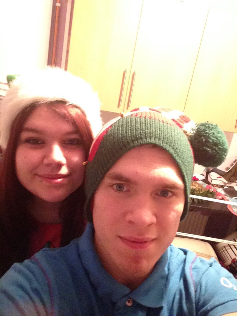Pr1Scott's tweet photo. #elfie :) https://t.co/ZqfBYXhYE8