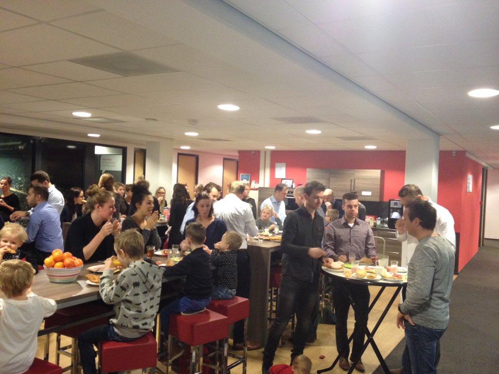 Heerlijk zo'n kerstontbijt <a href="/Personato/">Personato</a> #familie #kerst