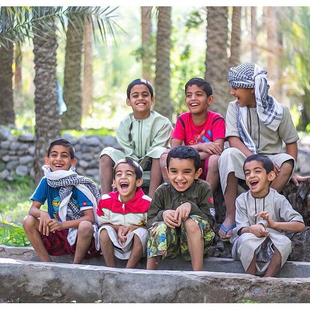 براءة 🌹
لعب 🌹
ترقب وانتظار 🌹
لا مبالاة 🌹
سكينة وطمأنينة 🌹
سعادة غامرة 🌹

إنها مرحلة الطفولة 😉