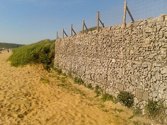 #Gabions have a lifespan of 60y &amp; don't fail like concrete walls if water builds up behind: gabionbaskets.co.uk/blog/item/gabi…