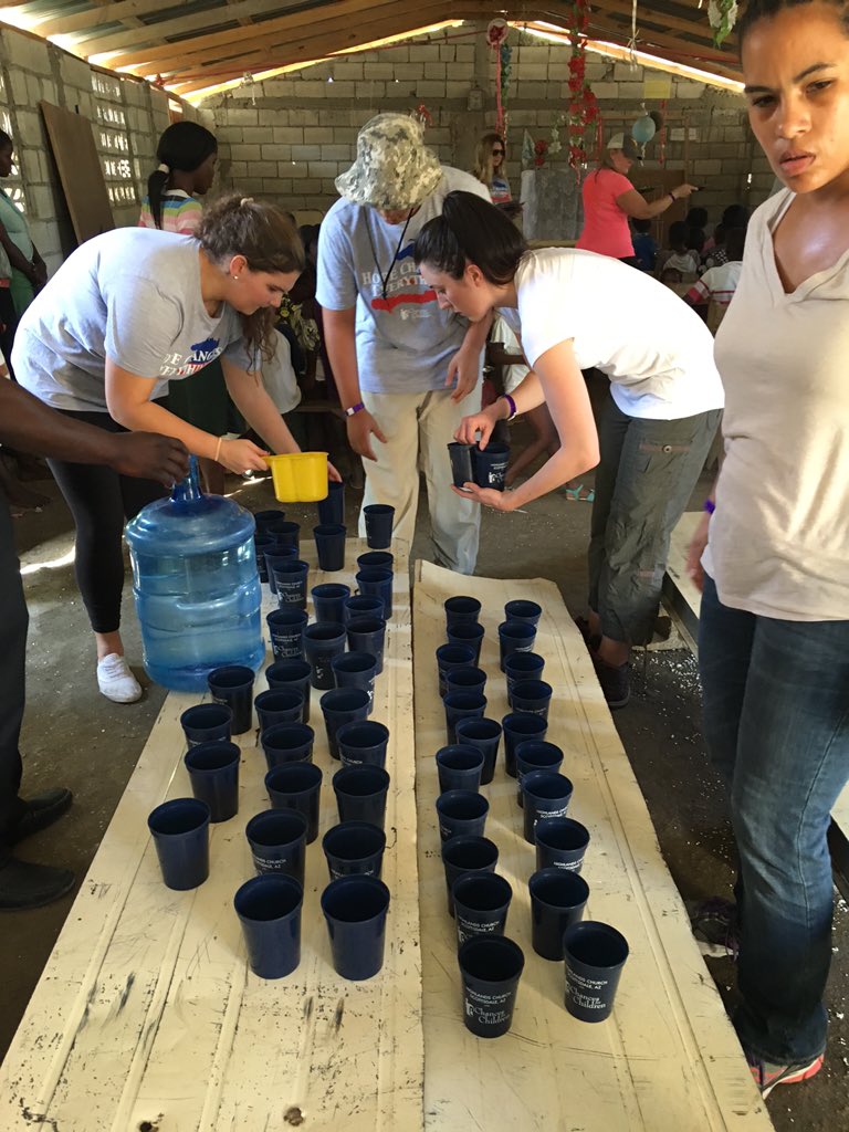 1VisionOneWorld's tweet image. Grateful to be here in Haiti again with another group of fabulous volunteers and working with @C4C_Haiti