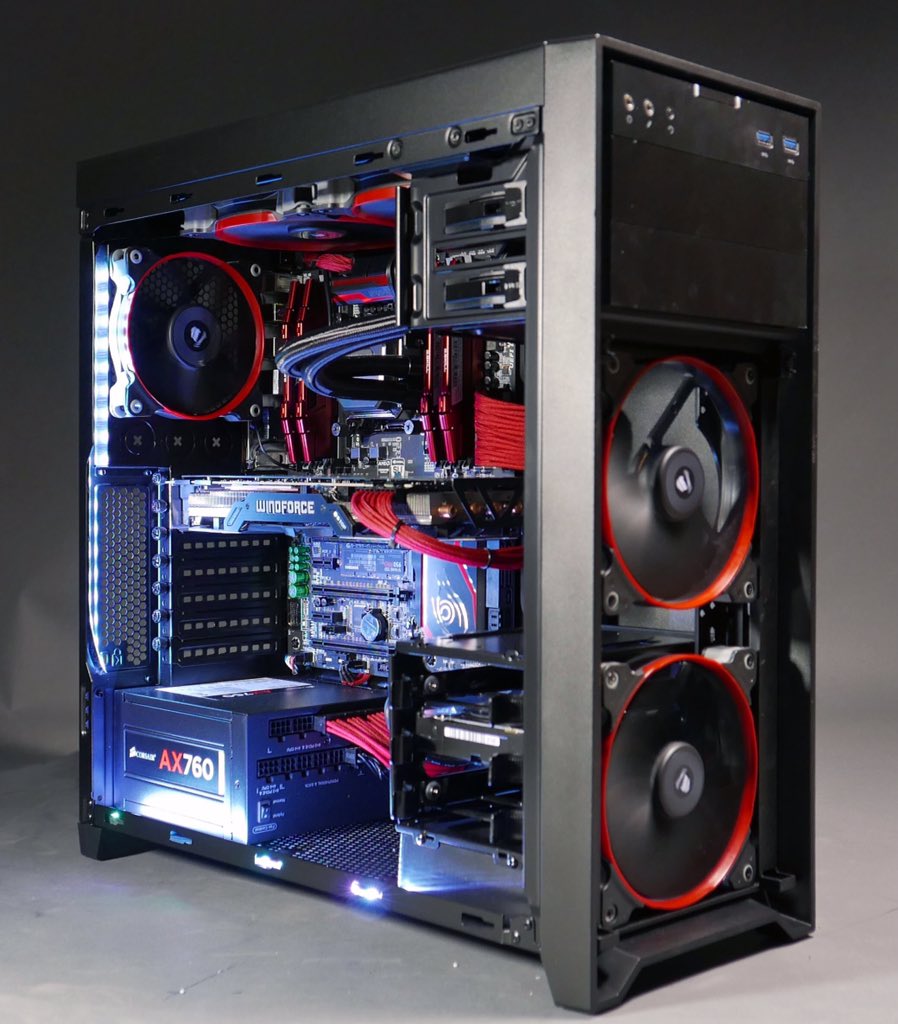 KimuraGz's tweet photo. Mi pequeña gran bestia #Redbuild #PcGaming https://t.co/aYXgQAPGNQ