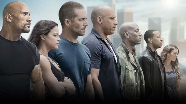 OCTV's tweet photo. #FastAndFurious7 se lleva el premio a la película con más errores de 2015 https://t.co/rO7ob6566F vía @Movie_mistake https://t.co/GsfN6tPj9O