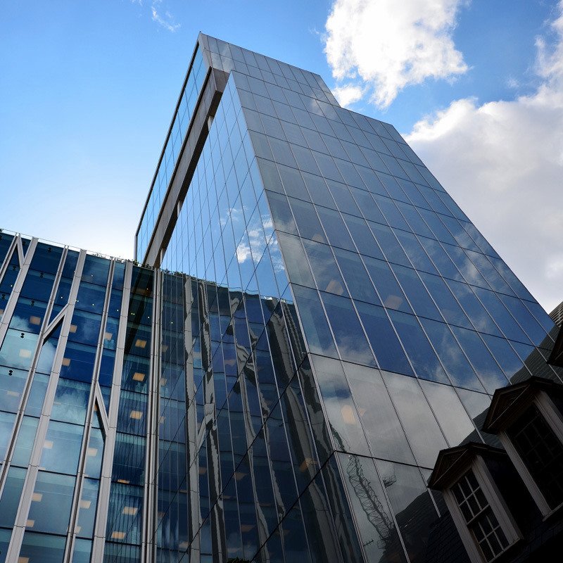The tower of this #London building has #metal mesh integrated into the glass. Any idea which building this is?