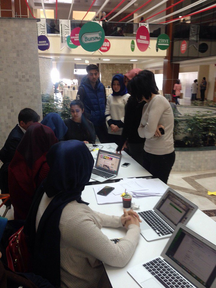 Sınırlı sayıdaki akciğer ölçümümüz için Tıp Fakültesi binasındayız. Kaçırmayın! @ZirveUniversite <a href="/MesutKusdemir/">mesut kuşdemir</a>