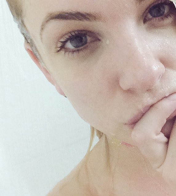 Showered and ready for bed. 💤 https://t.co/BaPuFmddMd