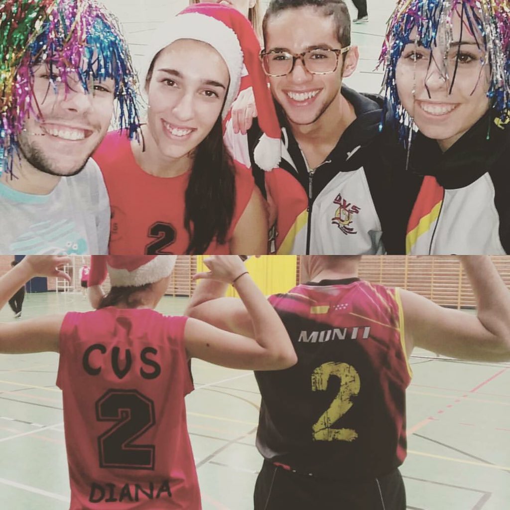 voleysanse's tweet photo. Despedimos el año con nuestra mister @Diana_R09 y la "capi" @ManzanaresMarta baluartes del CVS #toda1vidaCVS #25CVS https://t.co/0Gotycx0ar