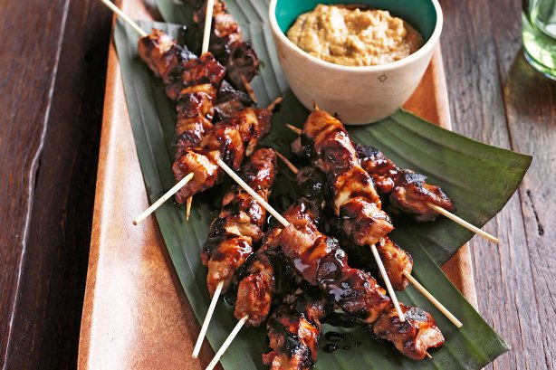 MKInsiders's tweet photo. Christmas madness? Try out some quick and easy meals! These skewers are a must https://t.co/WbmkxeF5gi @taste_team https://t.co/Jqpviym0Wt