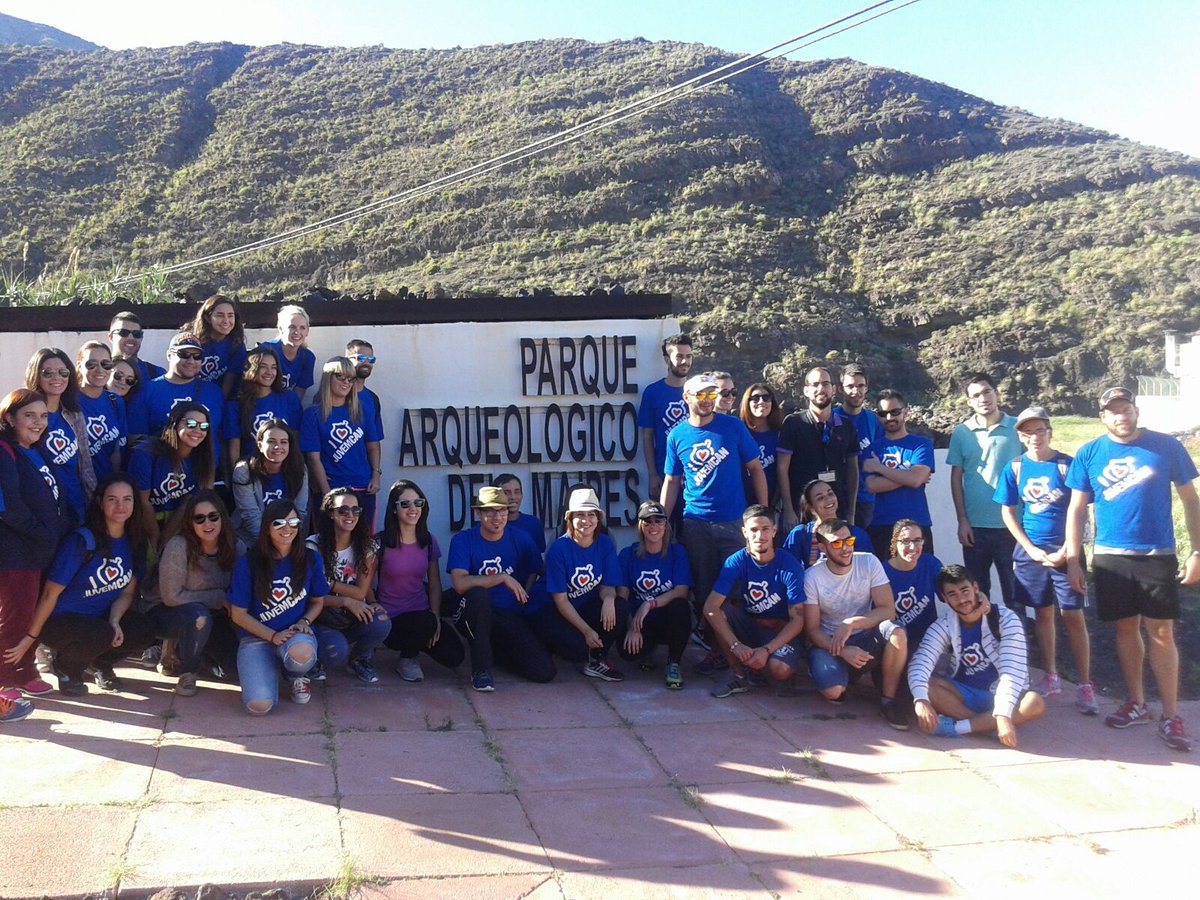 GranCanariaJven's tweet photo. Jóvenes de #GranCanaria conocen #Agaete, Parque Arqueológico del Maipés #REAGC y @Bodega_Berrazal #productoscanarios https://t.co/WaXD53NfsJ