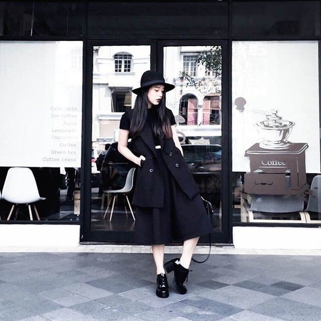 ootdindo's tweet photo. Outfit Of The Day by @czles - #ootdindo
⠀⠀⠀
Submit your outfit at https://t.co/pvIEOn4q4n! https://t.co/zaaCokIhjP https://t.co/D7e0zC3ZfN