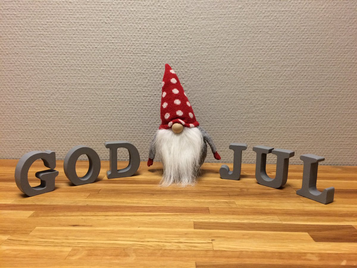 RevataAB's tweet photo. Vi revatorer önskar er alla en riktigt god jul! https://t.co/8ufxXtPtml