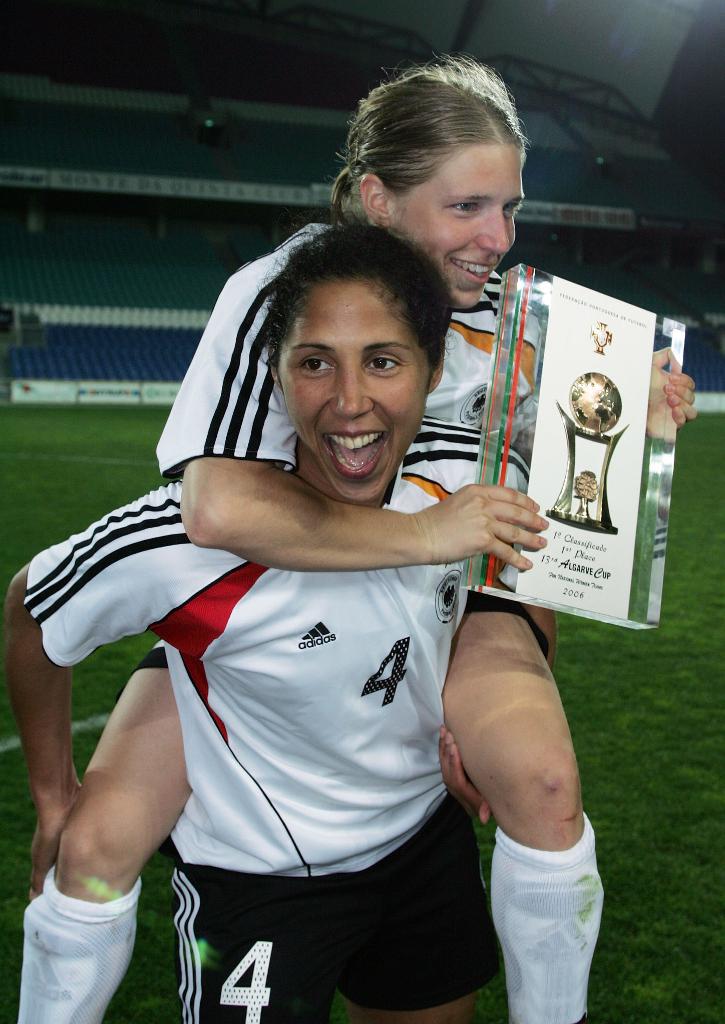 Happy birthday, legend Steffi Jones! 