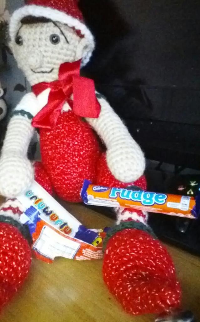 worduplancs's tweet image. Bob&apos;s been raiding the selection boxes #bobsback