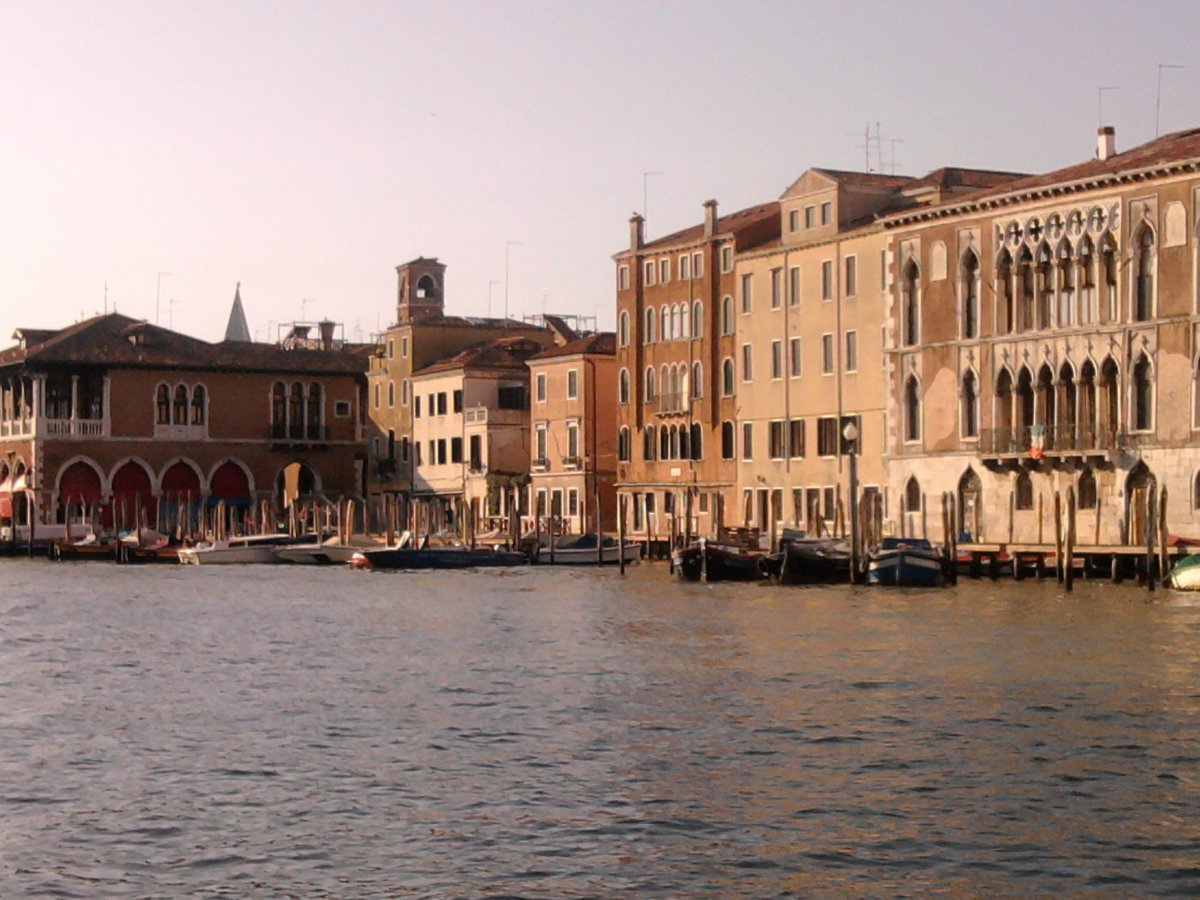 VivoVenetia's tweet photo. As for #centuries, #Venice is deeply linked to mainland #Veneto region. Discover them all at https://t.co/sS4o23IXFv https://t.co/DMyDsARbEn