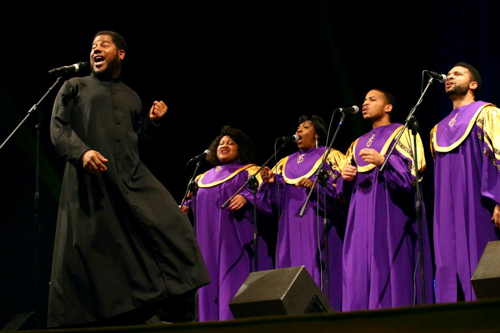 ToscanaGospel's tweet photo. @EarlBynum feat. #TheMountUnityChoir . Stasera al #TeatroDelPopolo a @CastelFi #TOscanaGospelFestival #imperdibile https://t.co/12jfqdEWH4